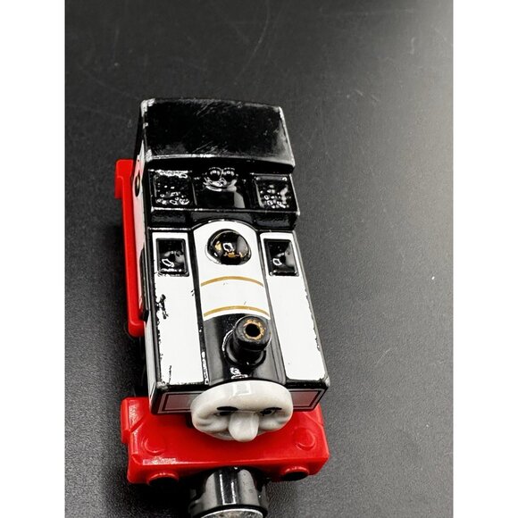 Fearless Freddie Thomas Friends Train Diecast 2013 Take Along N Play Round Mag - Picture 4 of 8